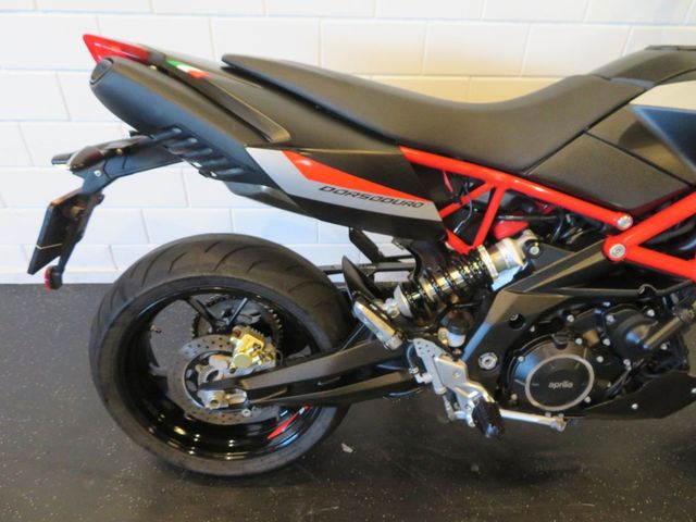 aprilia - dorsoduro-900