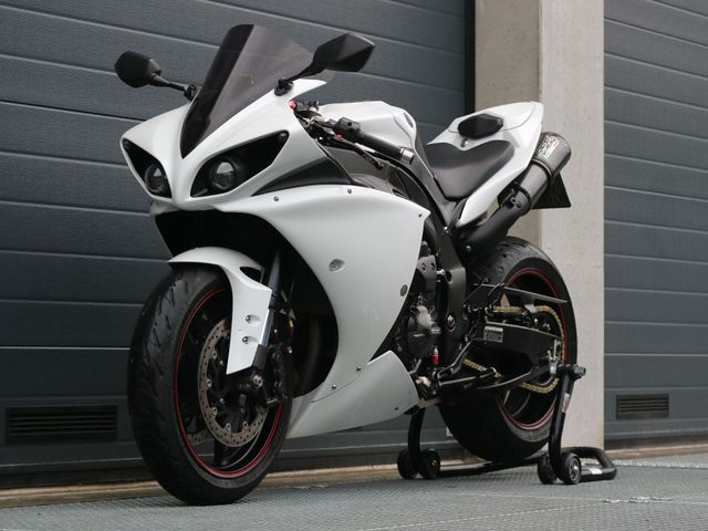 yamaha - yzf-r1