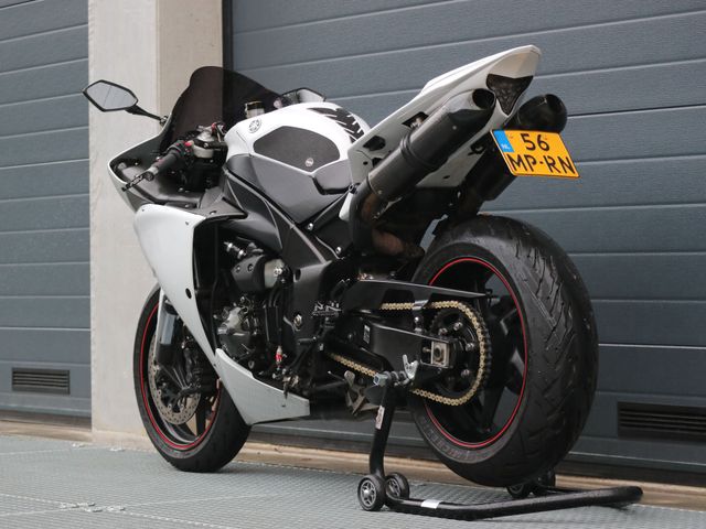 yamaha - yzf-r1