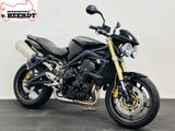 TRIUMPH STREET TRIPLE 675
