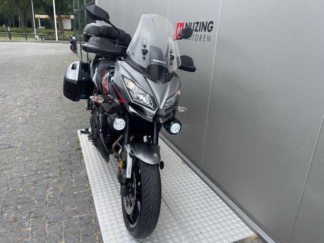 kawasaki - versys-650-grand-tourer
