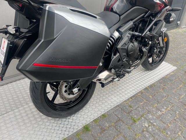kawasaki - versys-650-grand-tourer