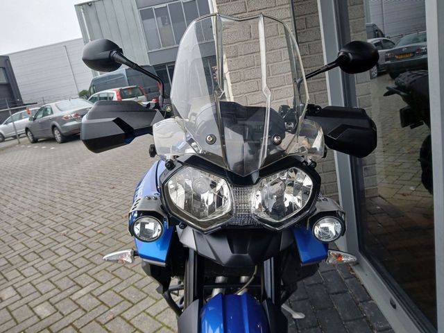 triumph - tiger-800-xrx