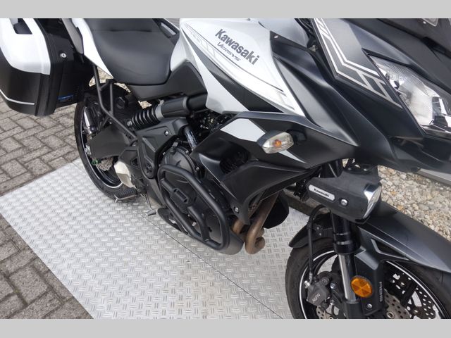 kawasaki - versys-650-grand-tourer