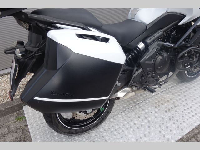 kawasaki - versys-650-grand-tourer