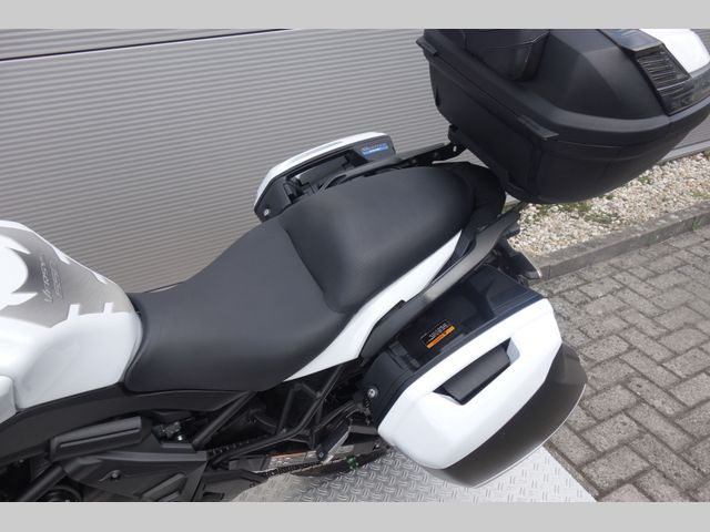 kawasaki - versys-650-grand-tourer