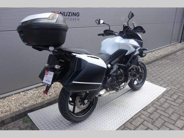 kawasaki - versys-650-grand-tourer