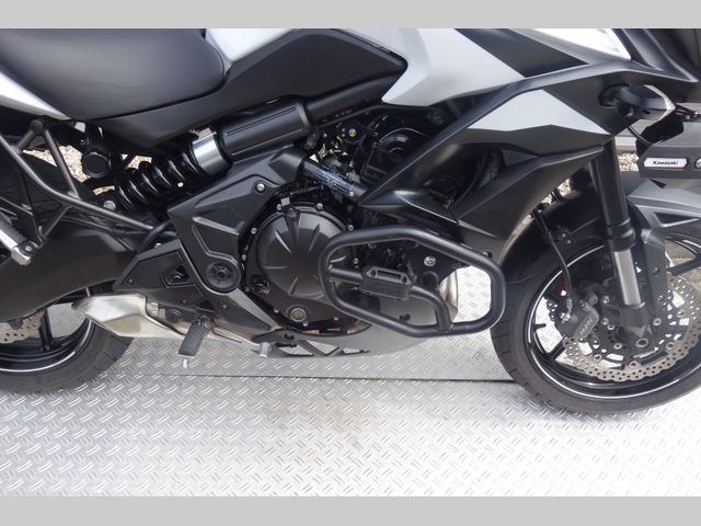 kawasaki - versys-650-grand-tourer