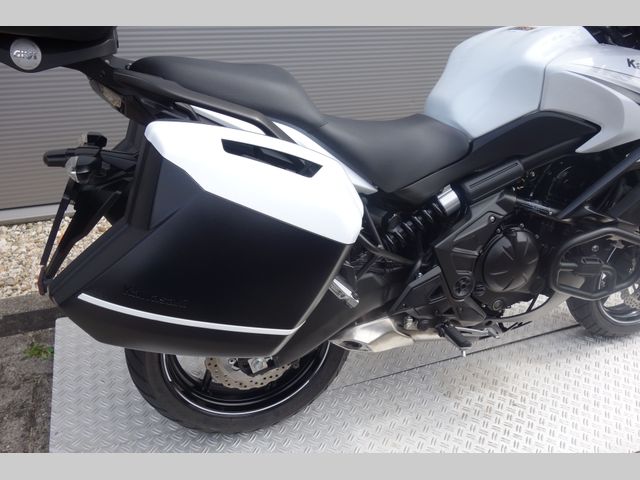 kawasaki - versys-650-grand-tourer