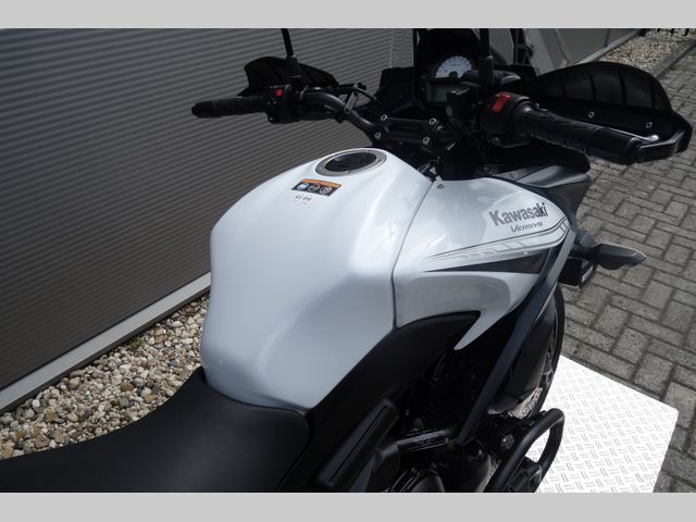 kawasaki - versys-650-grand-tourer