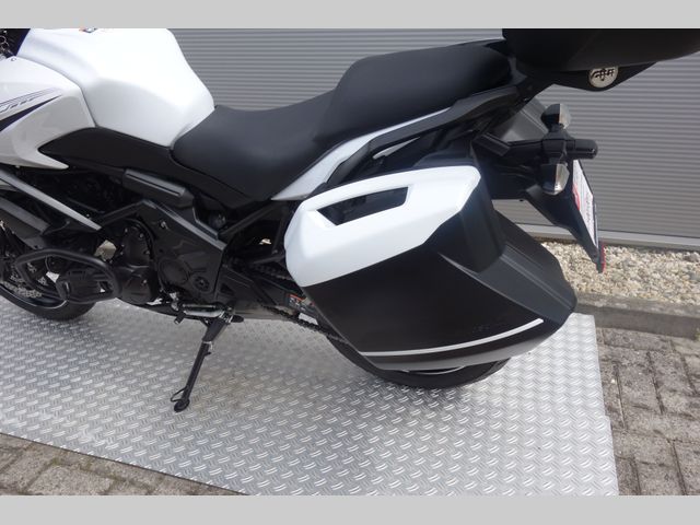kawasaki - versys-650-grand-tourer