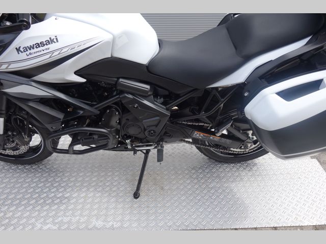 kawasaki - versys-650-grand-tourer