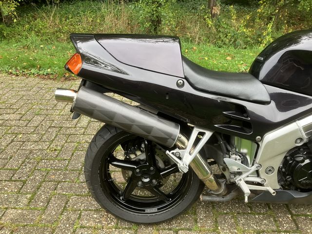 honda - vfr-750-f