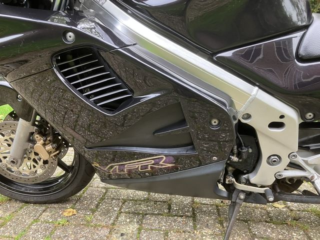 honda - vfr-750-f