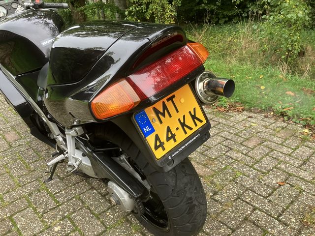 honda - vfr-750-f