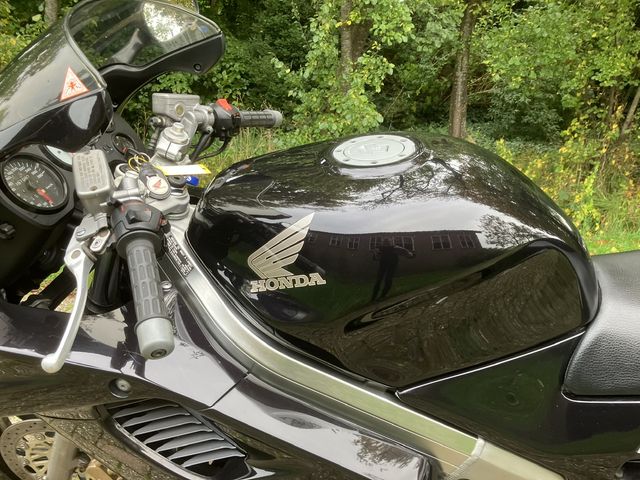 honda - vfr-750-f