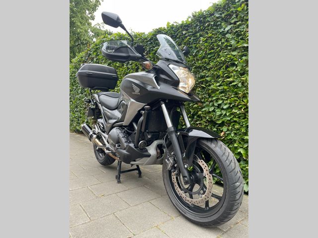honda - nc-700-x-dct