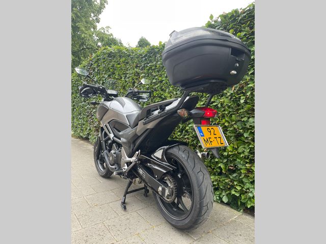 honda - nc-700-x-dct
