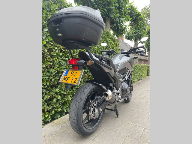 honda - nc-700-x-dct
