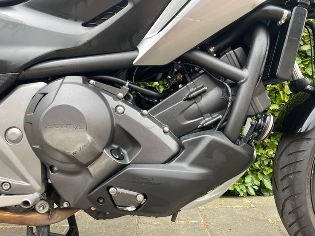 honda - nc-700-x-dct