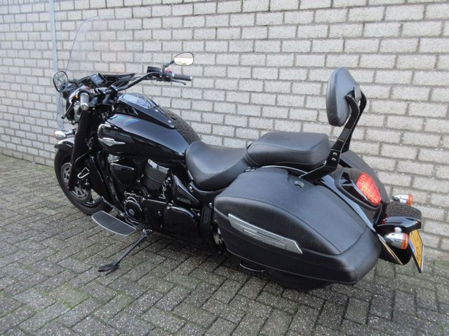 suzuki - vl-1500-lc-intruder