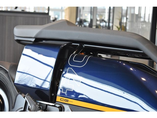 bmw - ce-04