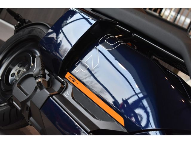 bmw - ce-04