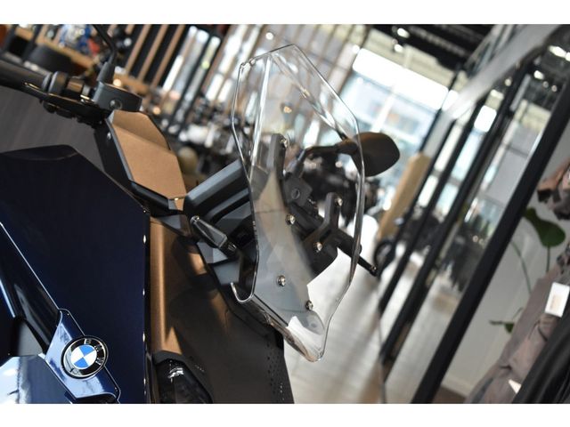bmw - ce-04