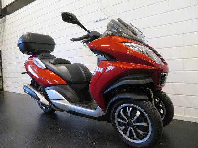 peugeot - metropolis-400