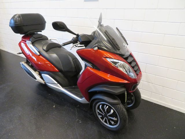 peugeot - metropolis-400