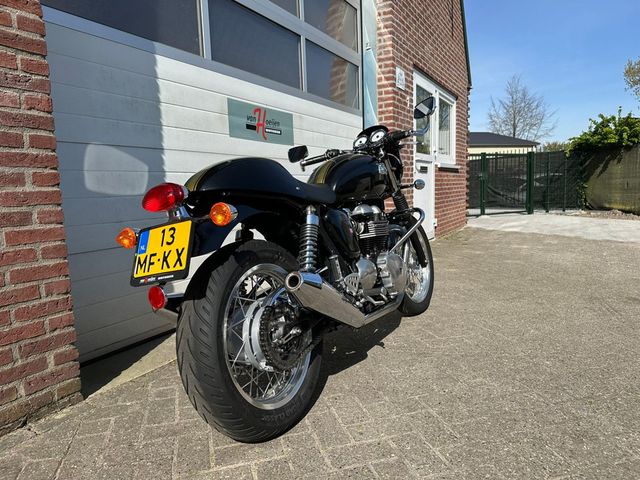 triumph - thruxton-900