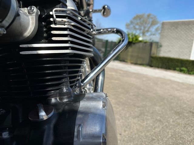 triumph - thruxton-900