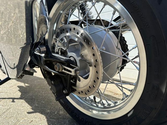 triumph - thruxton-900