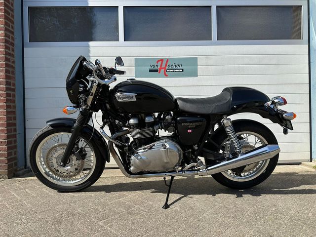 triumph - thruxton-900