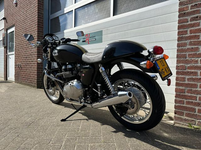 triumph - thruxton-900
