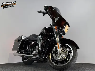 HARLEY-DAVIDSON STREET GLIDE FLHX – foto 3
