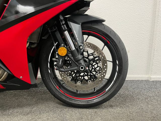 honda - cbr-650-r