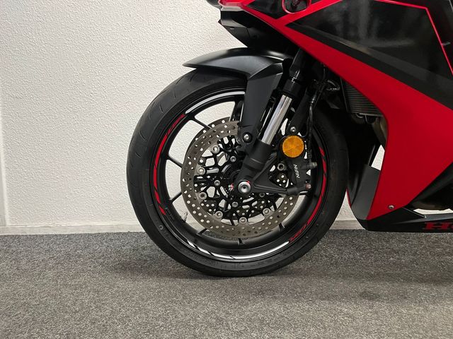 honda - cbr-650-r