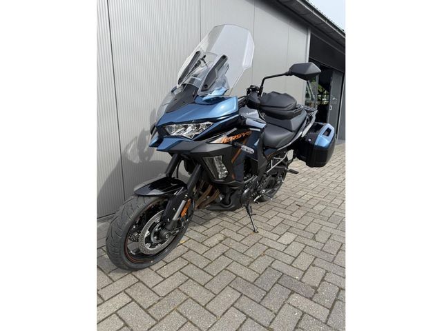 kawasaki - versys-1100-s-tourer