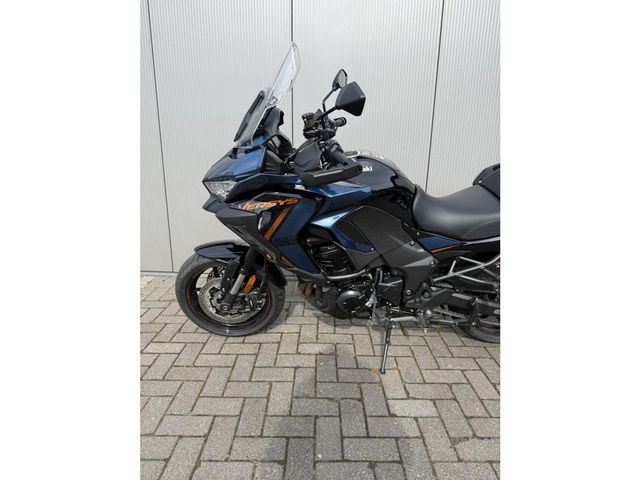 kawasaki - versys-1100-s-tourer