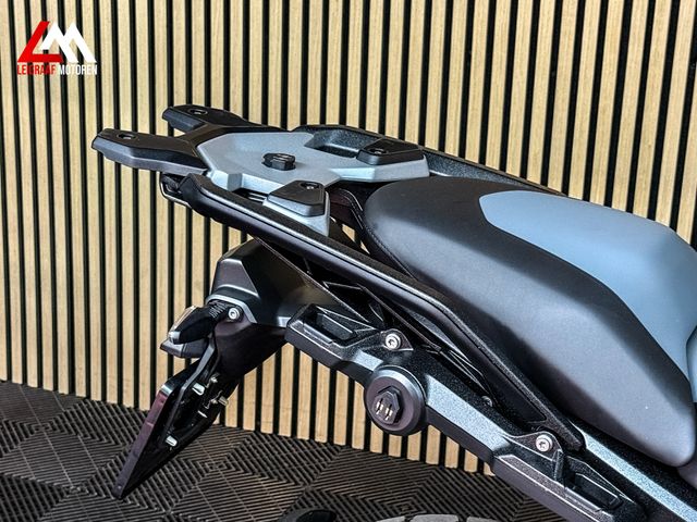 bmw - r-1300-gs