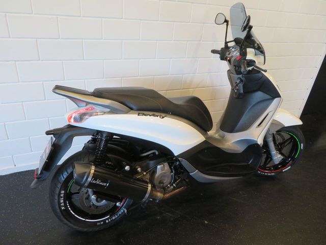 piaggio - beverly-350-police