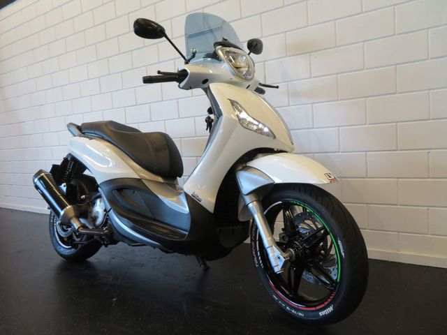 piaggio - beverly-350-police