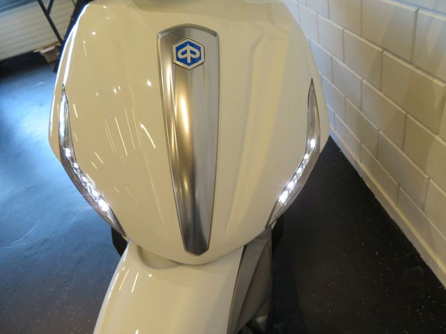 piaggio - beverly-350-police