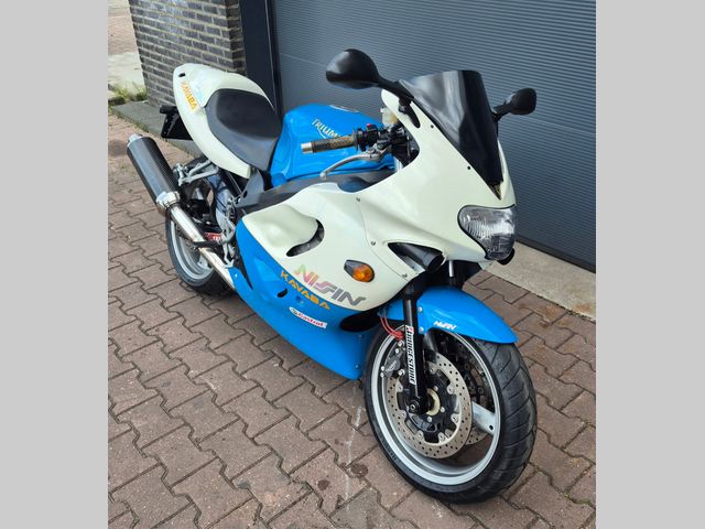 triumph - tt-600