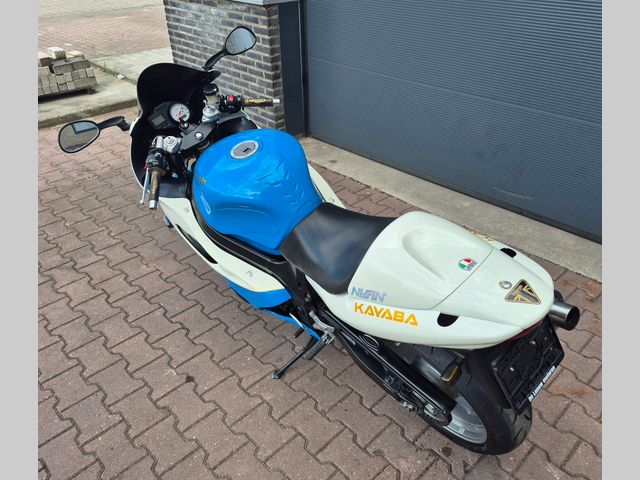 triumph - tt-600