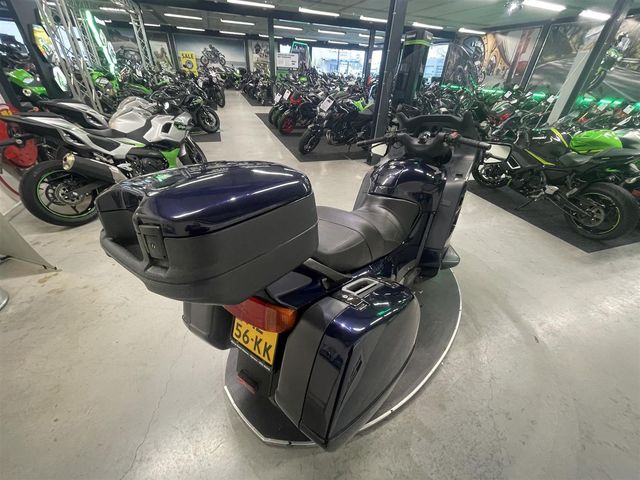 honda - st-1100-pan-european