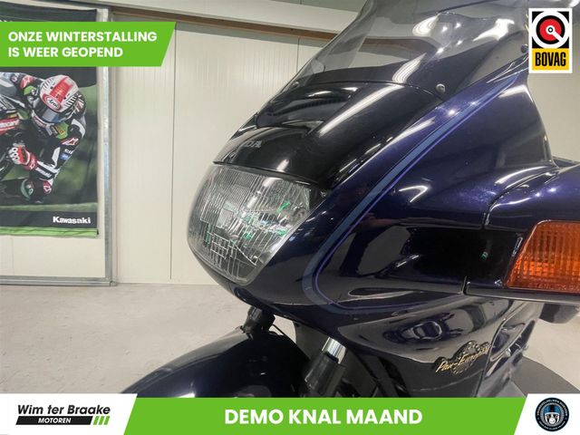 honda - st-1100-pan-european