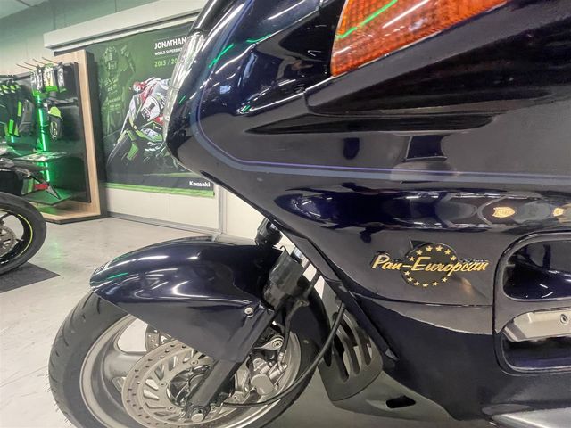 honda - st-1100-pan-european