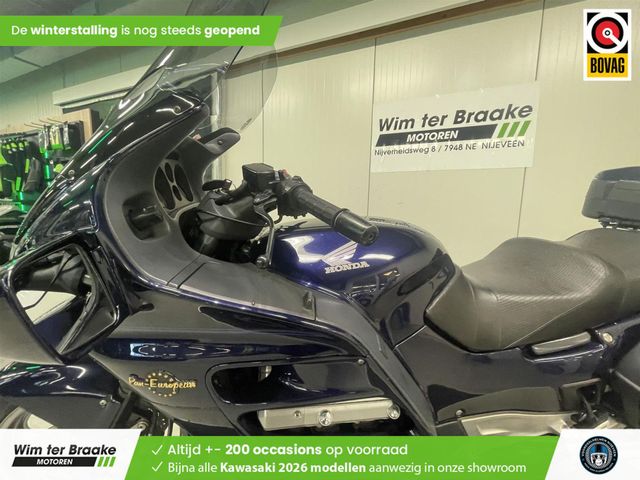 honda - st-1100-pan-european